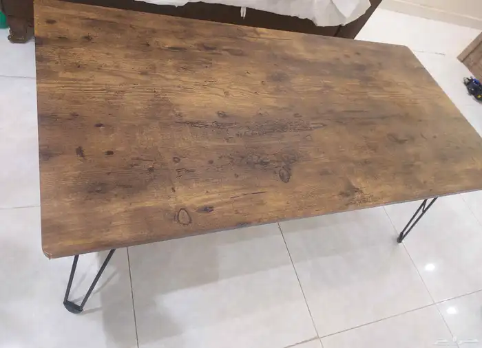 بسعر 80 ريال طاولة 120   80 جديدة استعمال اسبوع فقط 0