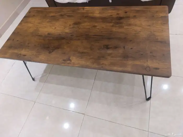 بسعر 80 ريال طاولة 120   80 جديدة استعمال اسبوع فقط 1