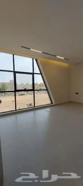 فله دبلكس في حي العوالي المساحه 276 5