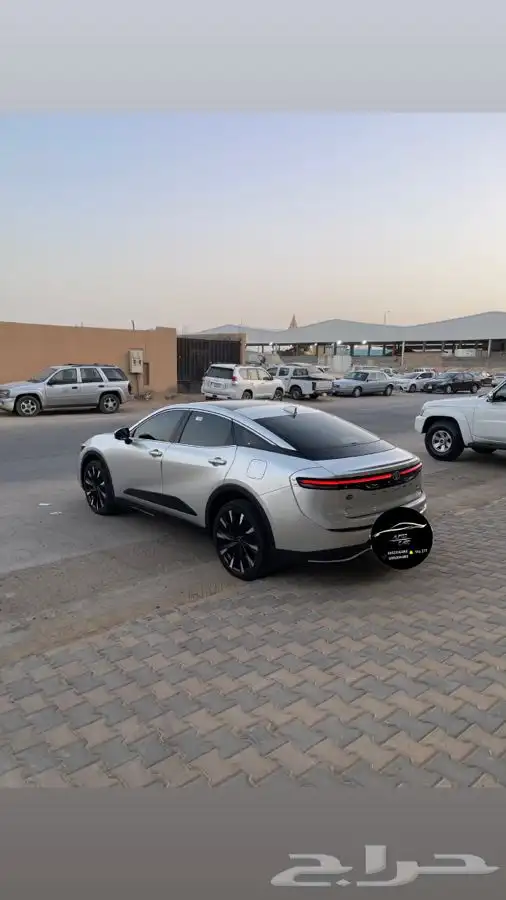 كراون ماجيستا 2023 3