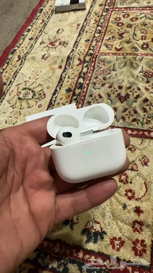 سماعة اير بودز 3 ابل اصلي وليست تقليد 5