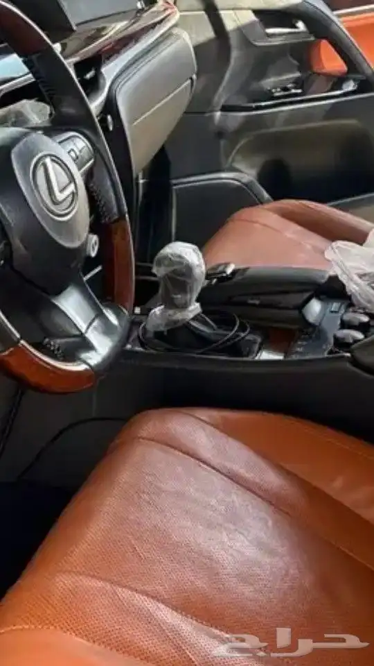 توصيل للبحرين والانتظار حتي ترجع الاستقبال بالمطار 0