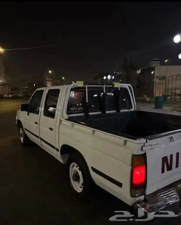 للبيع ددسن نيسان موديل 1994 3