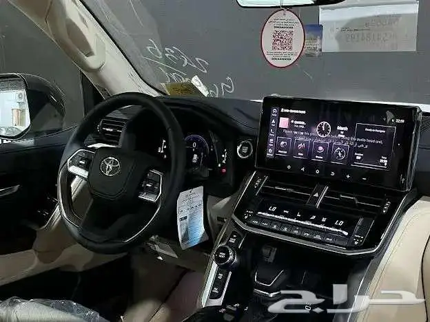 تويوتا لاندكروزر GXR4 بنزين 2025 . 1