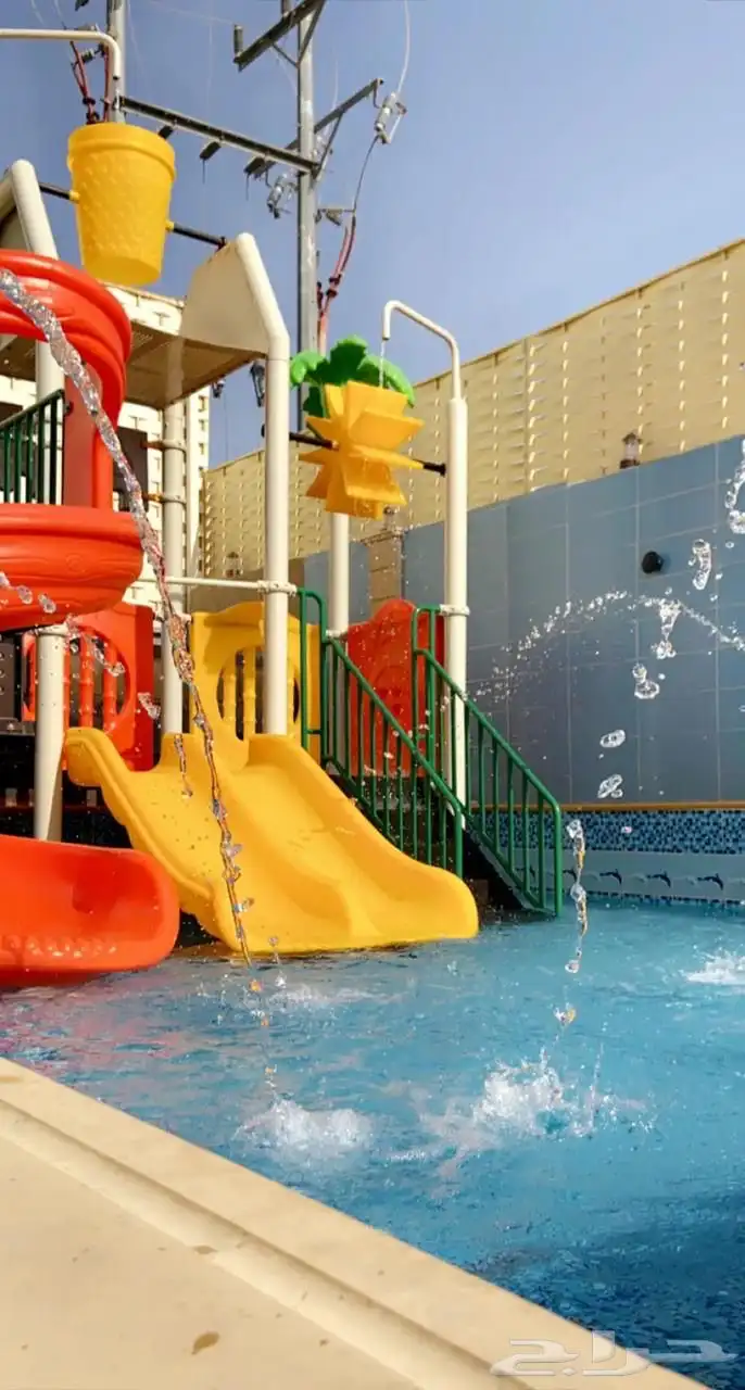 شاليه و استراحة العاب مائية مسابح طائرة سعر مميز 1