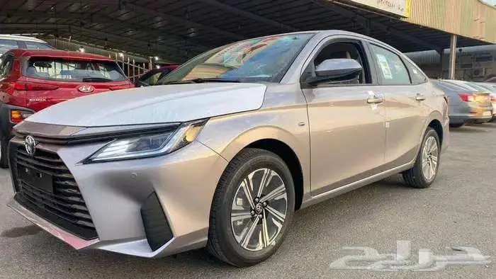 تويوتا يارس Y PLUS نص فل 2026 11