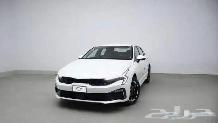 كيا K5 بصمه شاشه 2025 بعروض مميزه 1