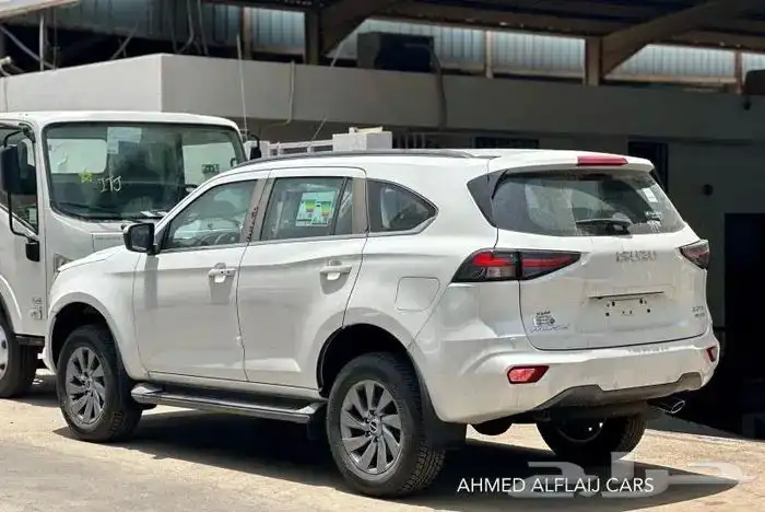ايسوزو جيب MUX 2024. فل كامل دبل وارد العيسي 5