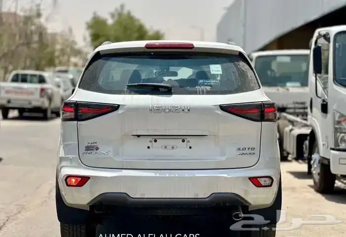 ايسوزو جيب MUX 2024. فل كامل دبل وارد العيسي 8