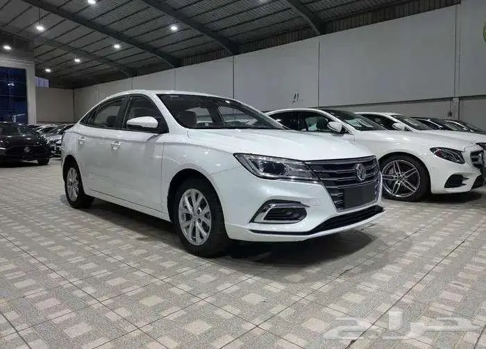 ام جي5 MG5 ستاندر 2025 كاش وأقساط راتب يبدأ من 3500 1