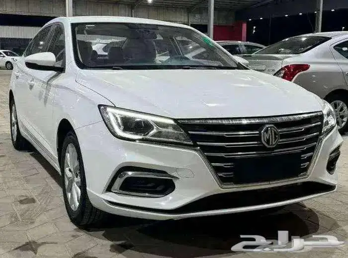 ام جي 5 شاشه موديل 2025 ب 819 شهريا 3