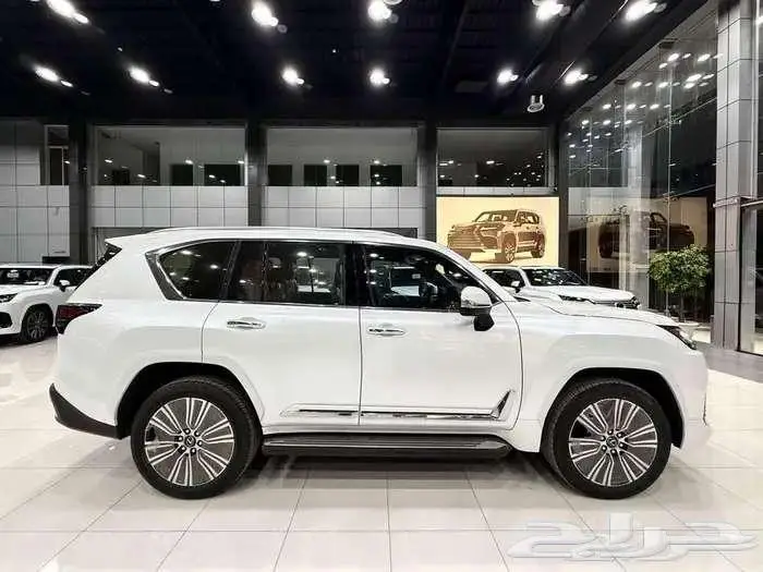 لكزس LX 600 BB سعودي 2025 8