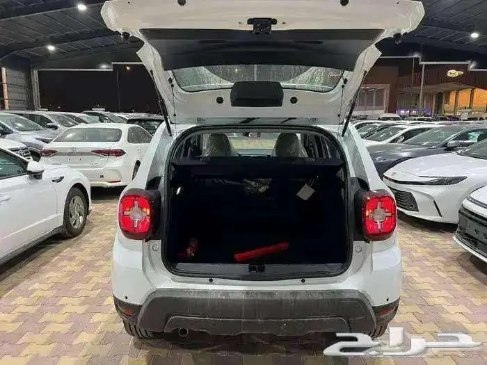 رينو داستر ستاندر 2025 8