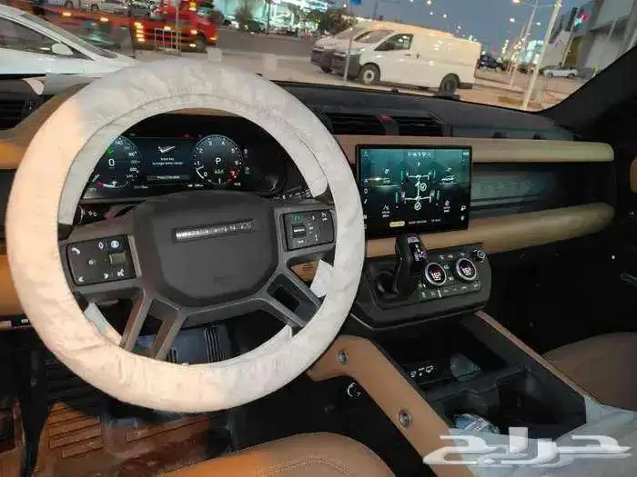 لاند روفر ديفندر 6 سلندر 2025 عرض خاص 398000 شامل الضريبة 4