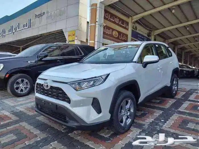 تويوتا راف فور ستاندر دبل 2025 عبد اللطيف جميل 1