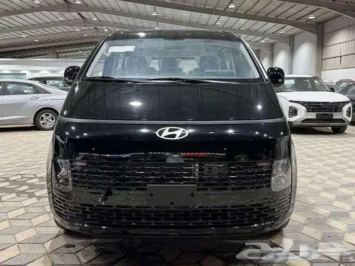 هيونداي ستاريا 9 راكب ديزل 2025 ( اقل الاسعار للشركات ) 4