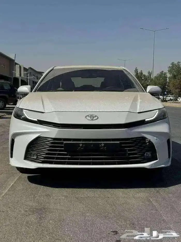كامري E ستاندر طيس بنزين 2025 بريمي 0