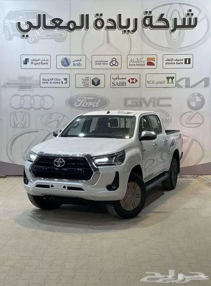 تويوتا هايلوكس غمارتين V6 بنزين خليجي 2025 0