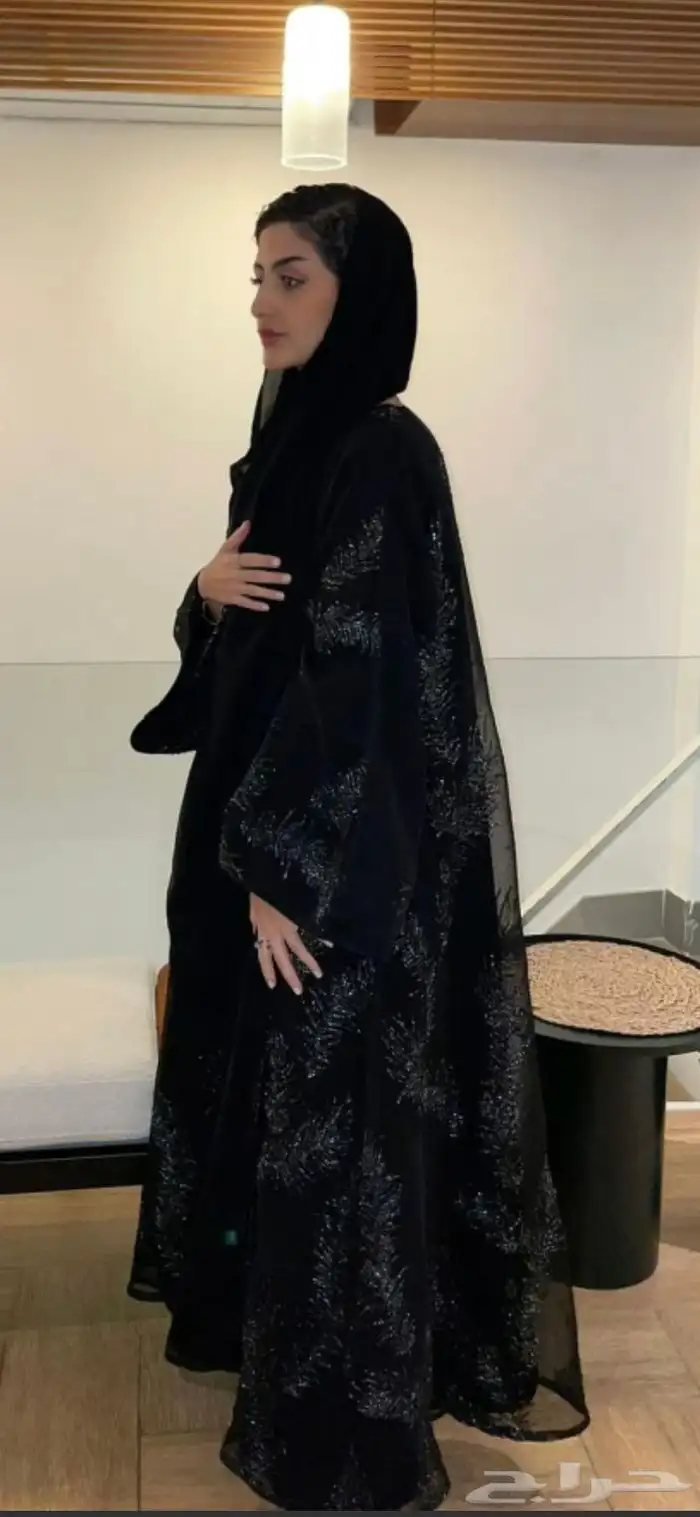 عباية سوداء 1