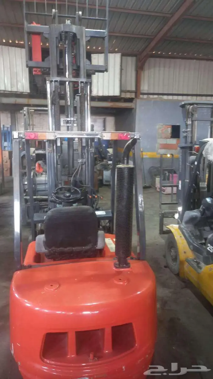 دوسان ديزل 3طن ارتفاع 4.7متر موديل 2016 1