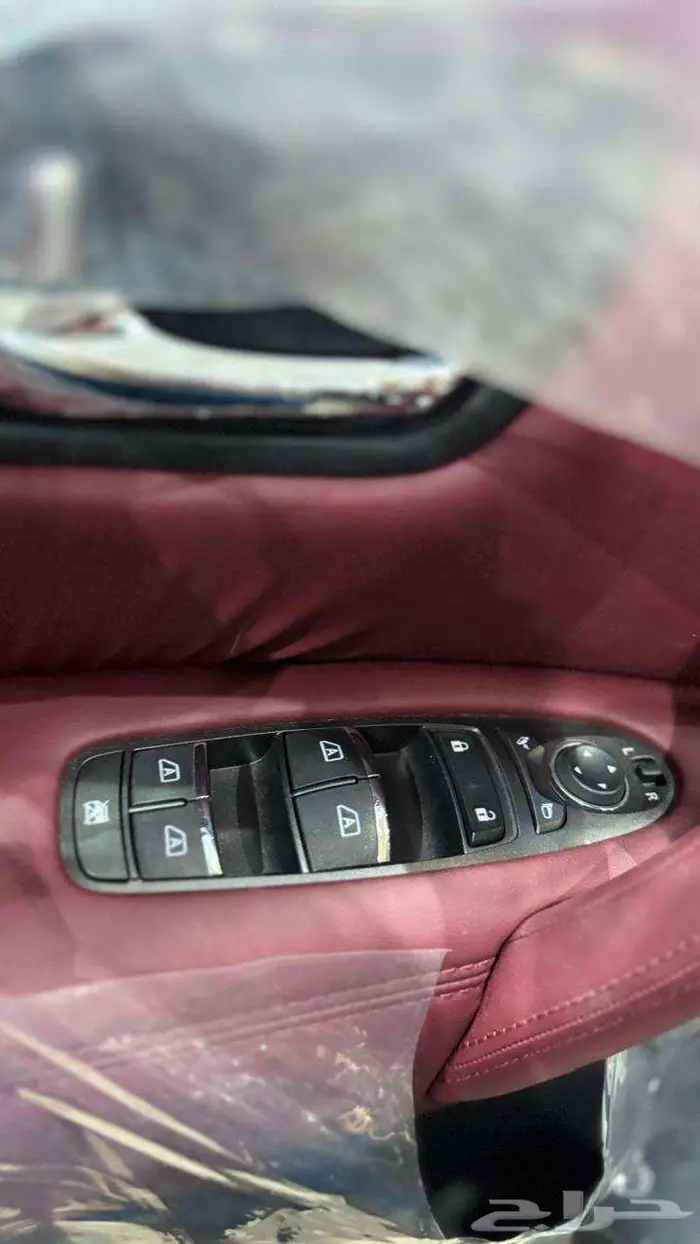 نيسان باترول V8 بلاتينيوم 2024 17