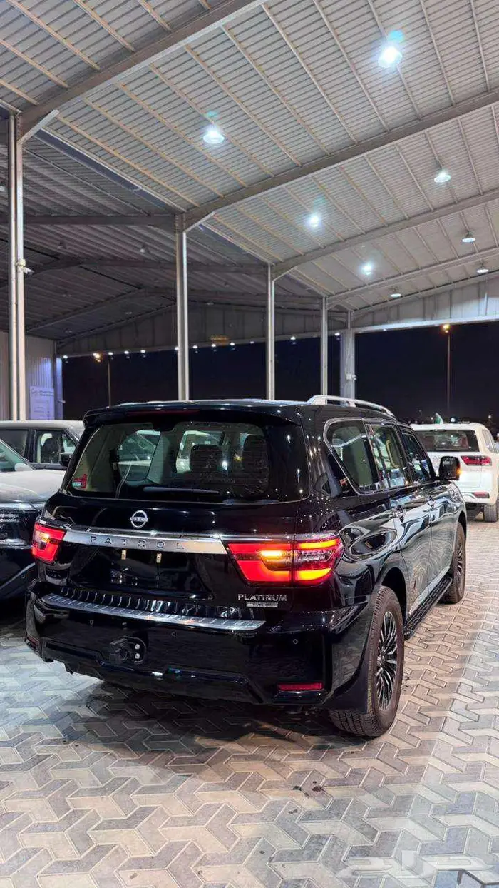 نيسان باترول V8 بلاتينيوم 2024 20