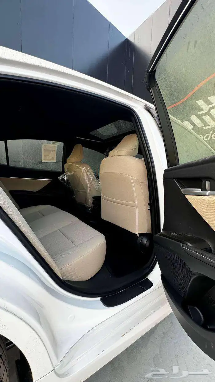 كامري ال اي ابيض 2025 19