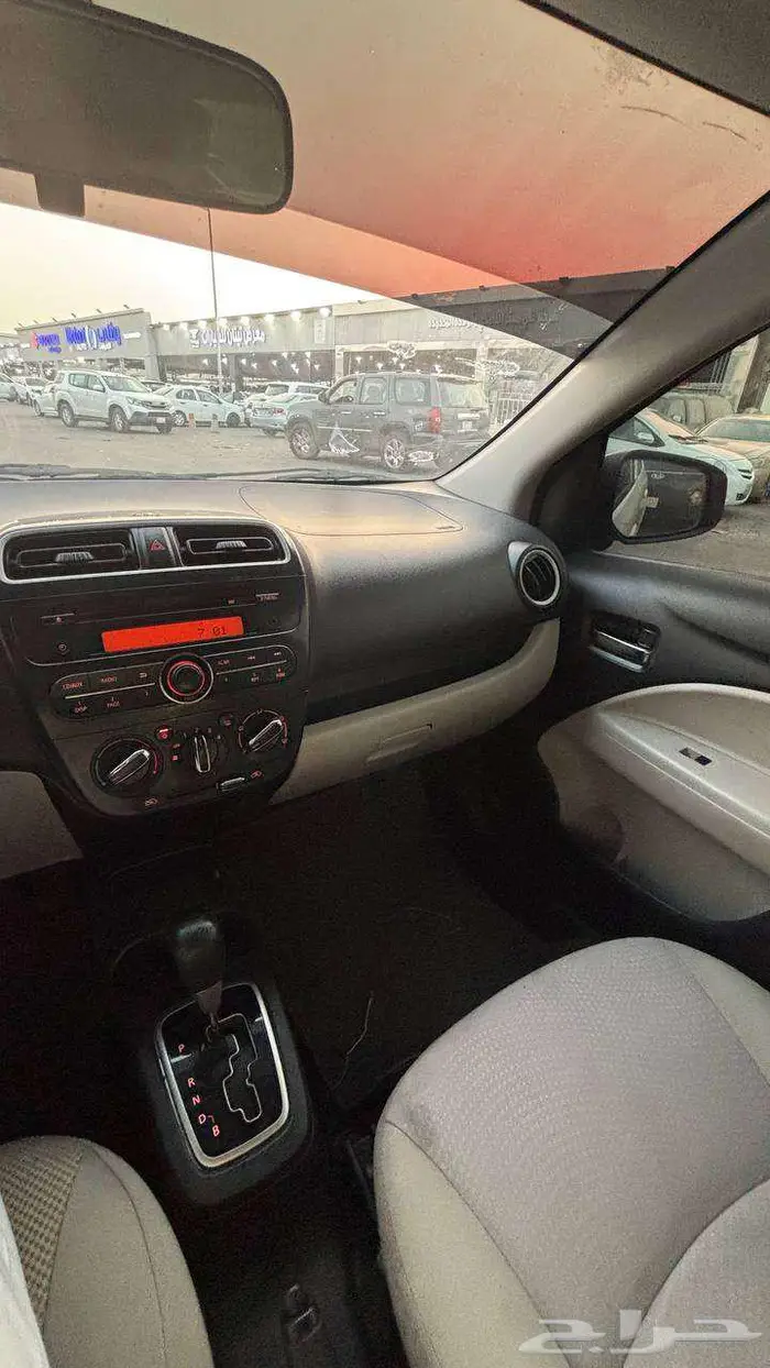 ميتسوبيشي اتراج 2020 لون ابيض 9