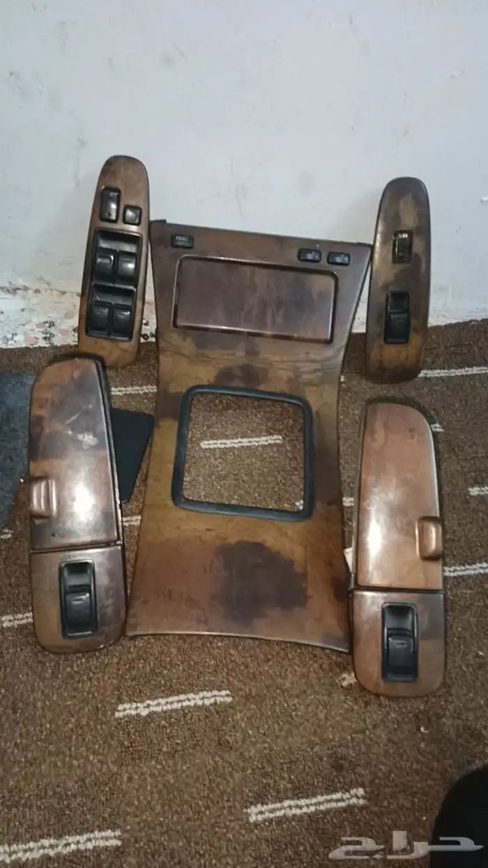 موجود قطع واغراض لكزس 95 لين97 للتواصل وتساب 7