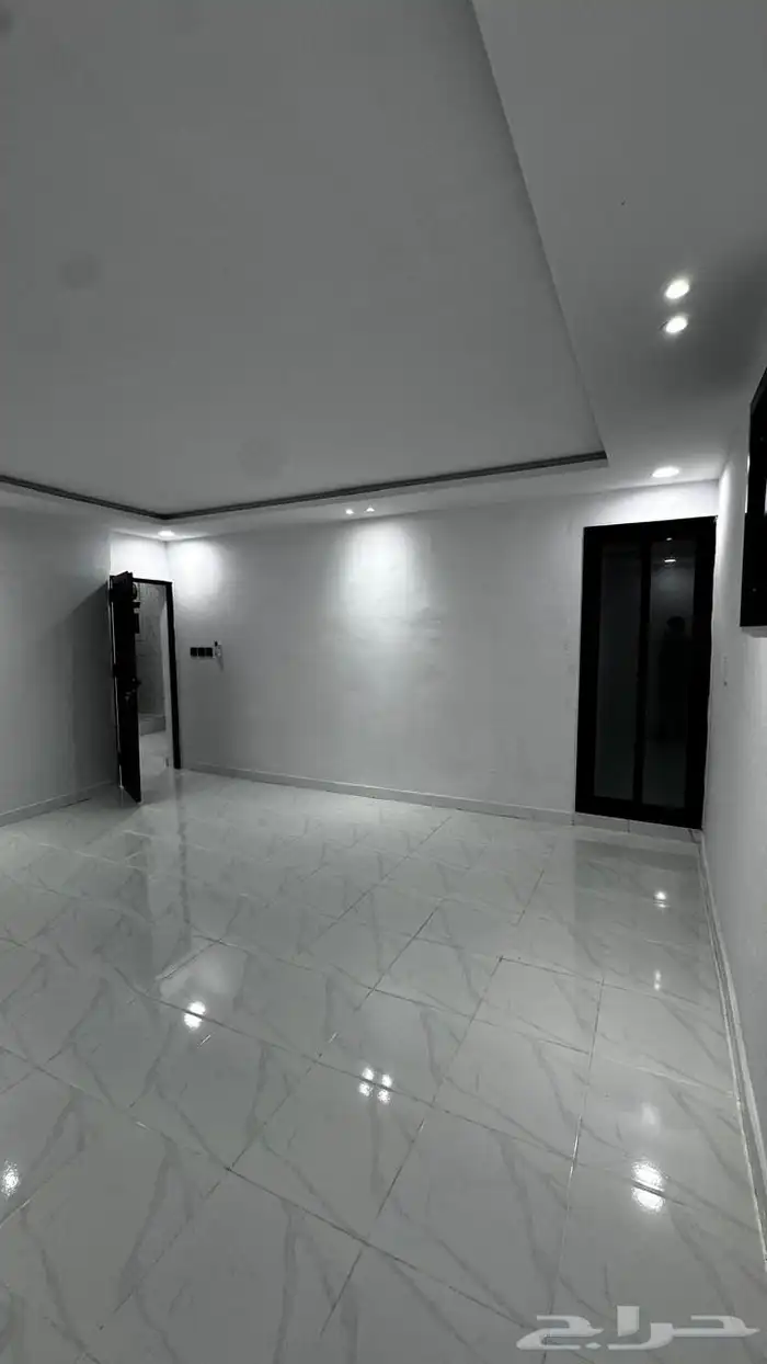 عمارة للبيع بحي ام الحمام الشرقي زاوية ( فرصة للمستثمر ) 10