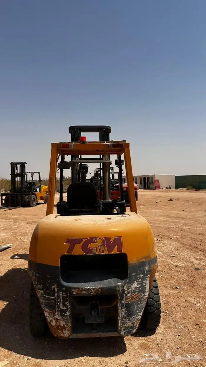 للبيع رافعات شوكيه فوركلفت على السوم 9