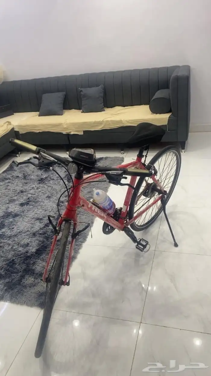 عدد 2 سيكل ماركه تراك fx3 نظيف واحد مقاس 20 واحد 70-170 5