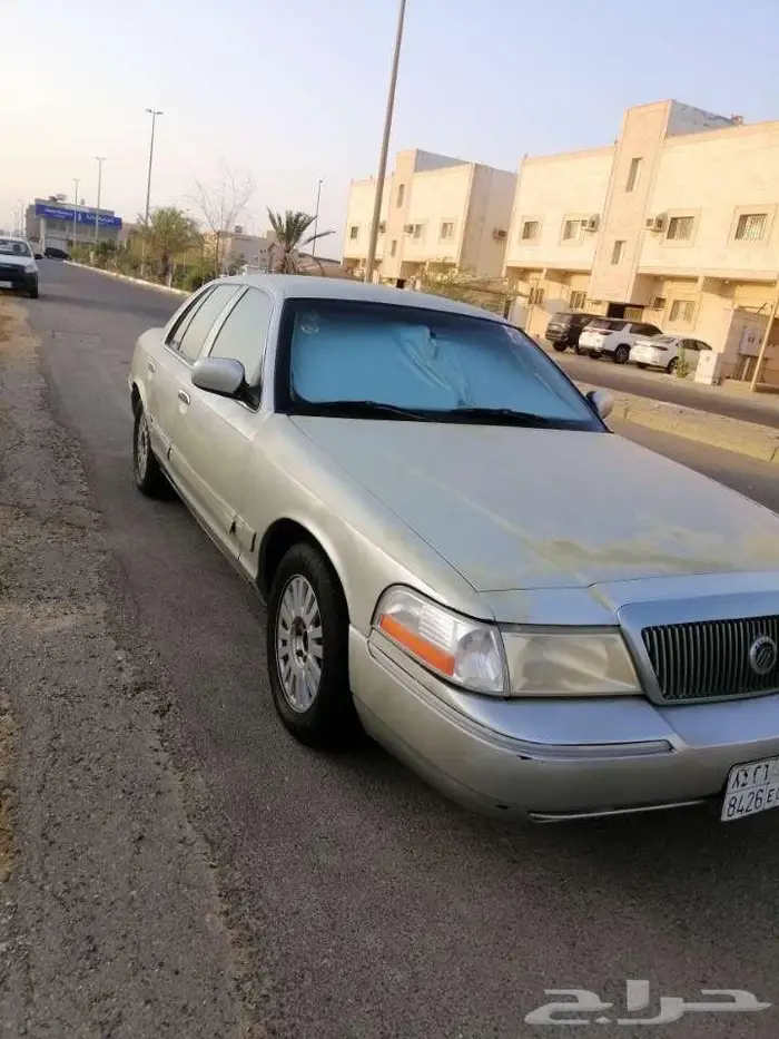 فورد قراند ماركيز 2003 أمريكي 14