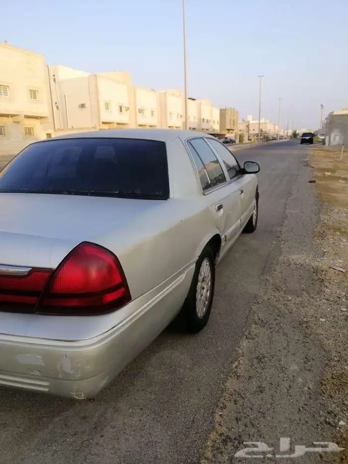 فورد قراند ماركيز 2003 أمريكي 2
