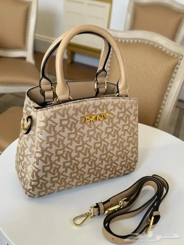 شنط ماركه توصيل فوري جده والرياض باقي المدن شحن 15