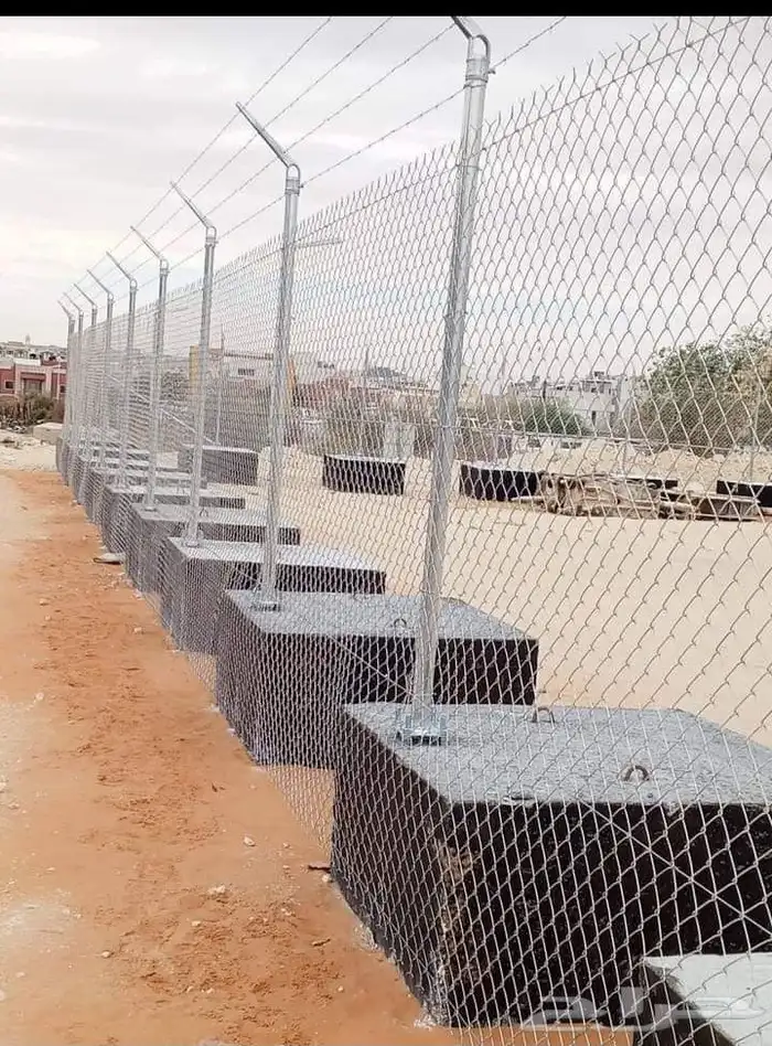 تركيب شبوك سياج بجميع انواعه 6
