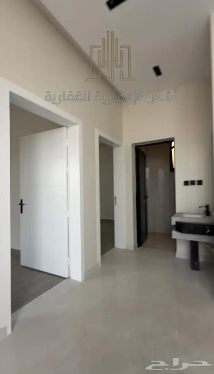 للبيع دبلكس في حائل حي النرجس 800 الف 24
