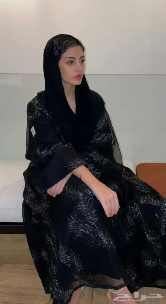 عباية سوداء 0