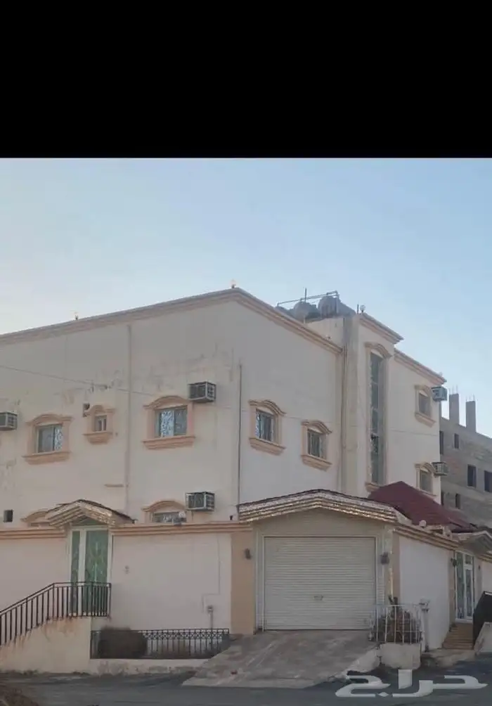 فيلا 3 شقق في خميس مشيط حي العزيزية للبيع 1