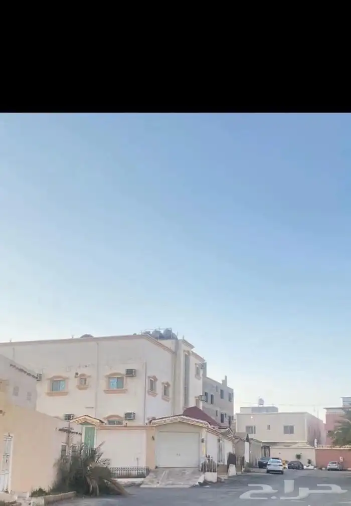 فيلا 3 شقق في خميس مشيط حي العزيزية للبيع 2