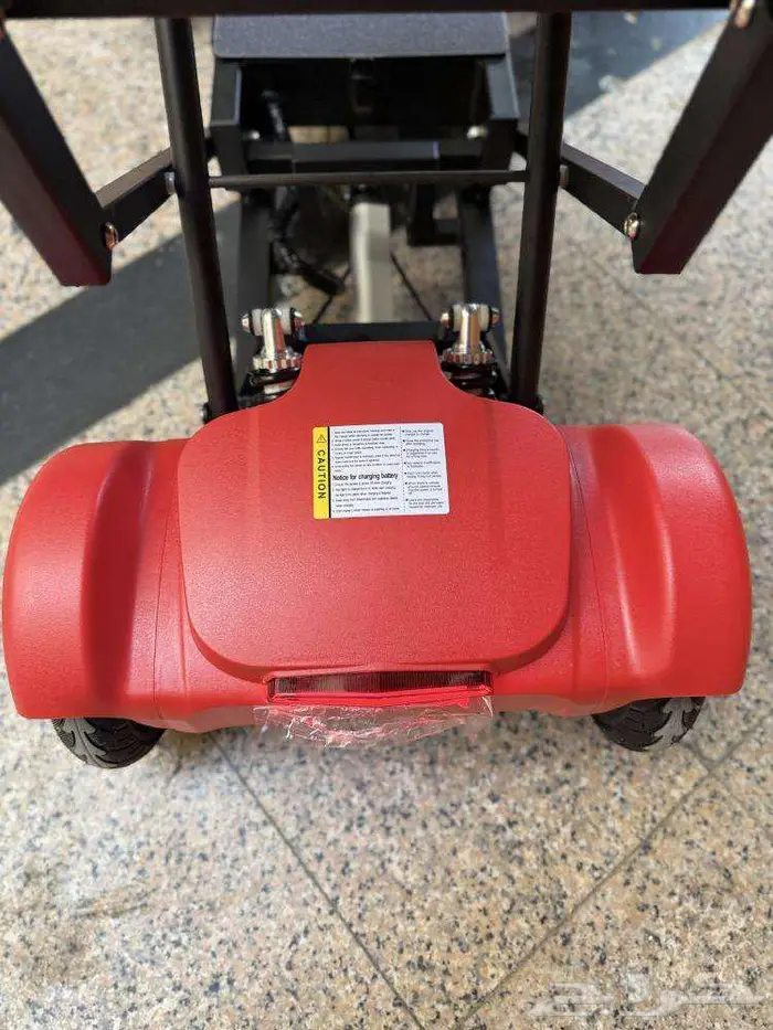 سكوتر كهربائي لكبار السن وذوي الهمم قابل للطي 7