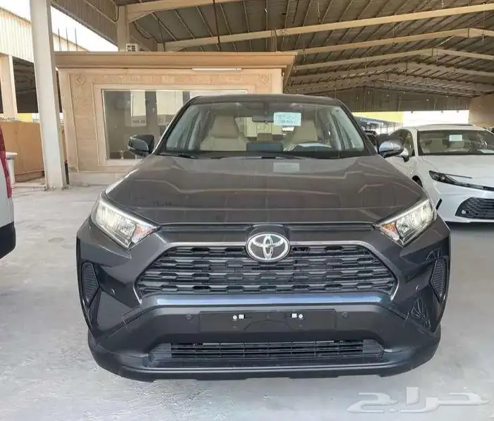 تويوتا راف فور LE بنزين دفع رباعي 2025 9