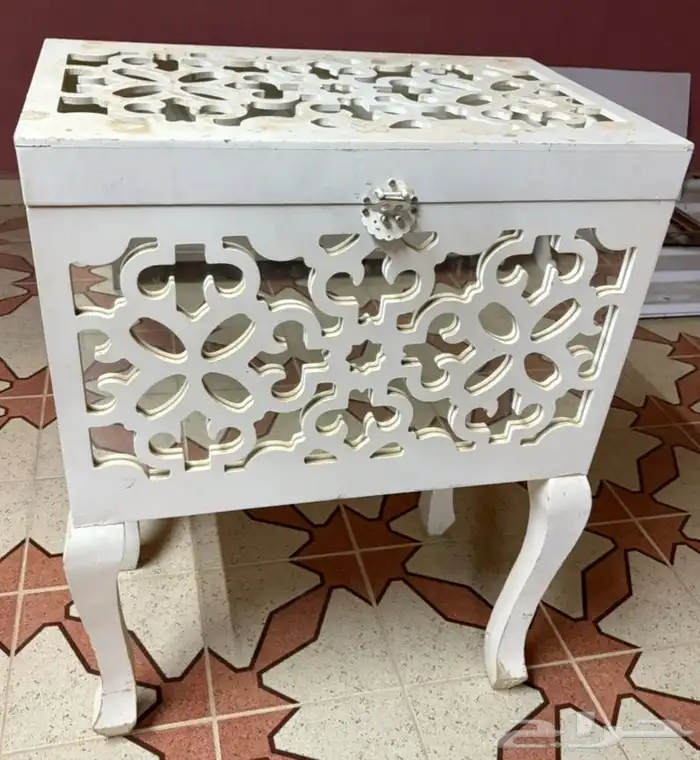 صندوق درج تصميم خشب ابيض ومرايا 0