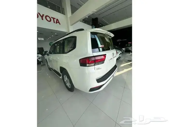 تويوتا لاندكروزر 2025 بنزين 4 4 جي اكس ار 2 2