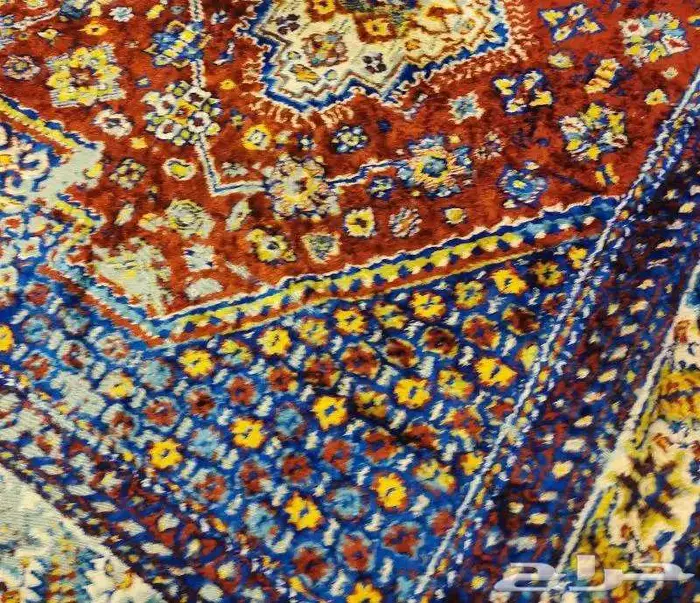 مفرشة قديمة كبيرة نسبيا على هيئة سجاجيد الصلاة القديمة 6
