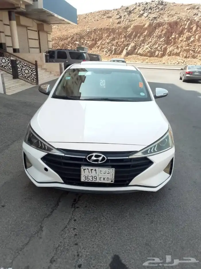 هيونداي النترا 8