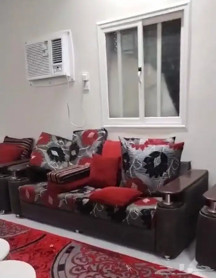 الكنب للبيع مستخدم 1