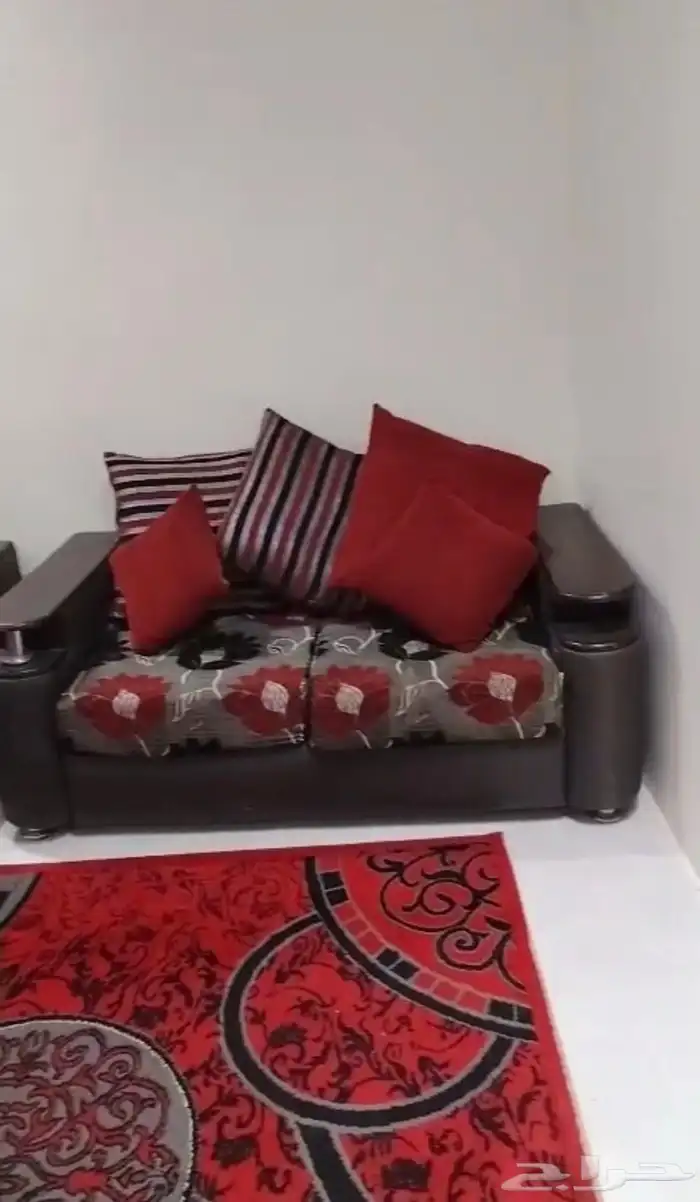 الكنب للبيع مستخدم 0