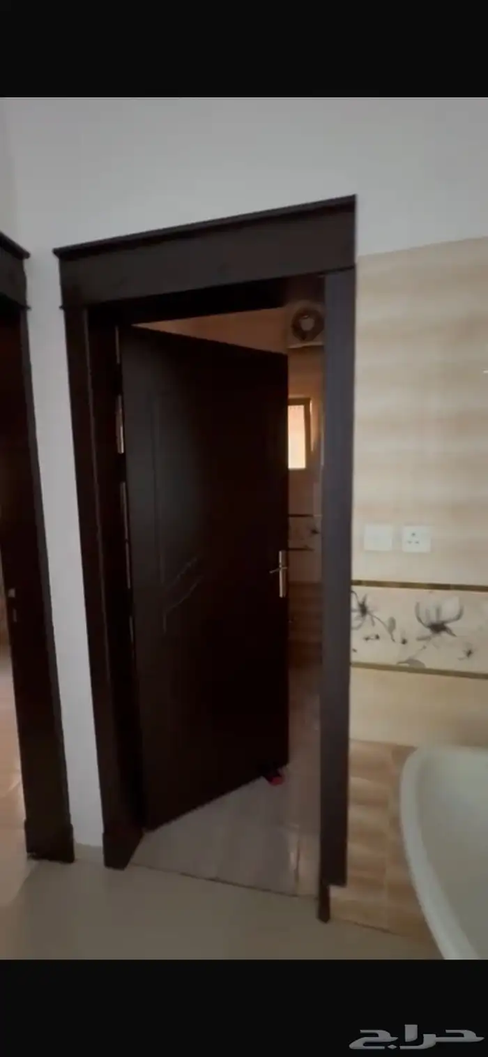 شقه للايجار حي الجنادريه 1