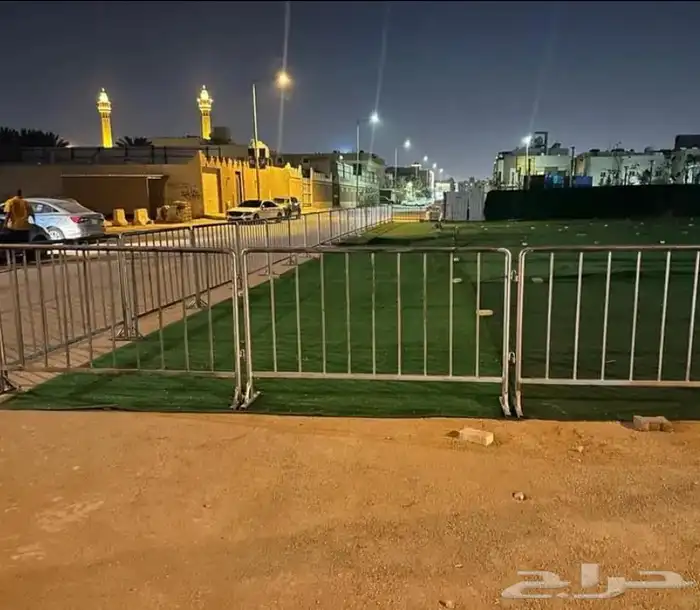 حواجز تنظيم تنظيميةصبات خرسانية اسوار شبوك امنية حشود افنتات 2